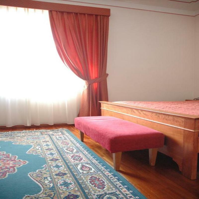 Hotel Rutiliano П'єнца Екстер'єр фото